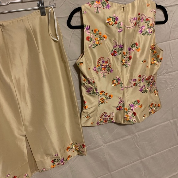 SOLD !! 
 Sz 6 embroidered noviello-bloom 100% silk skirts set - Picture 12 of 15